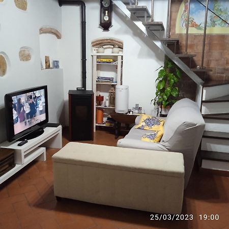 Vila Casa Rosy Arena Metato Exteriér fotografie